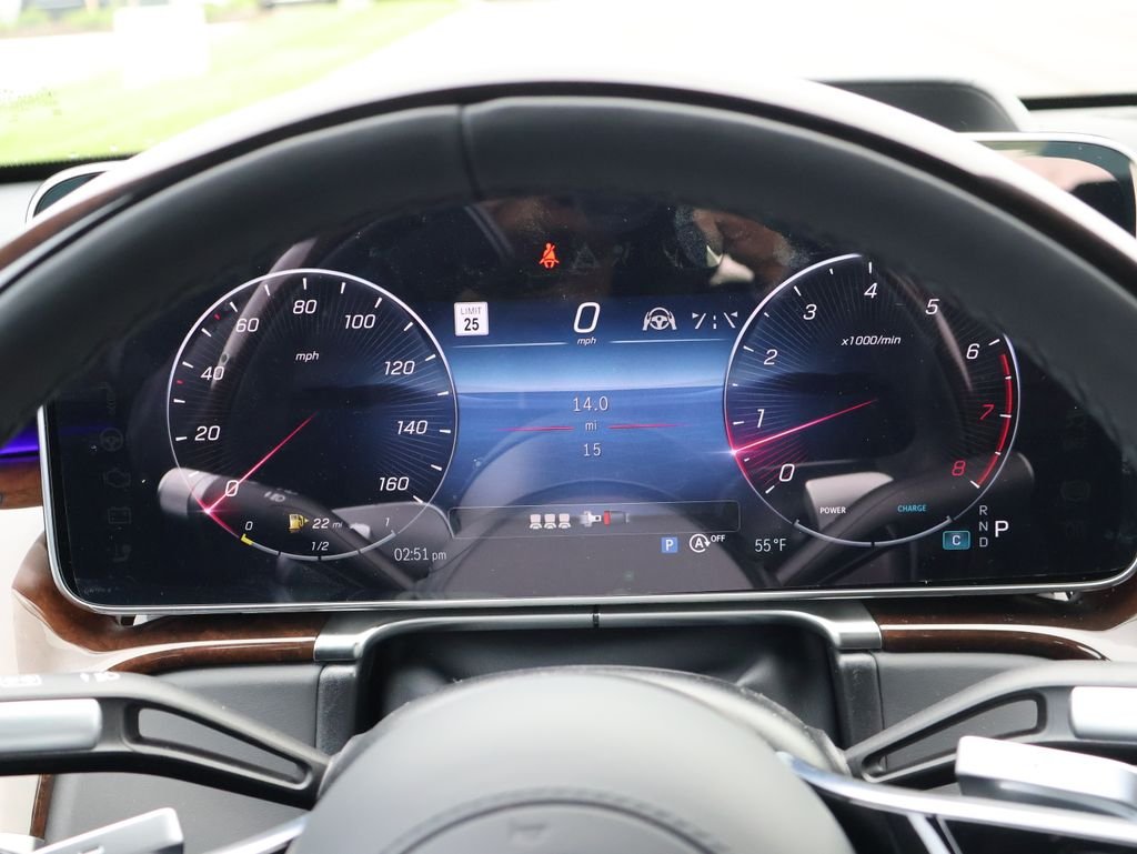 New 2026 MANUFAKTUR Graphite Metallic Mercedes-Benz S 580 image 33