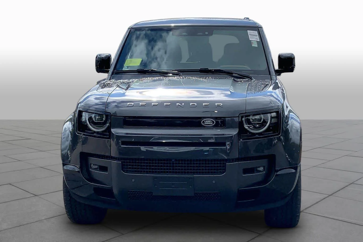 New 2026 Carpathian Grey Land Rover X-Dynamic SE image 2