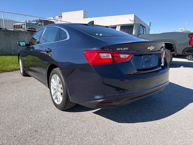Used 2018 Blue Velvet Metallic Chevrolet LT image 4