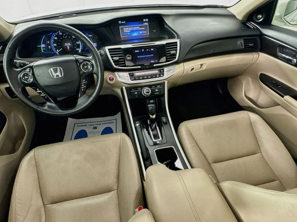 Used 2015 White Honda Touring image 27