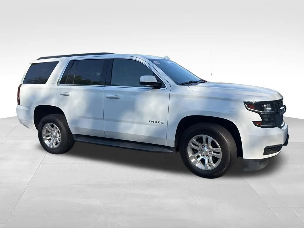 Used 2019 White Chevrolet LT image 10