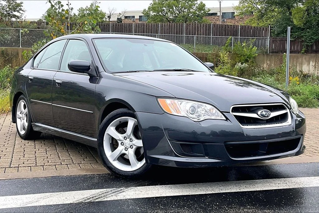 Used 2009 Gray Subaru 2.5i image 33