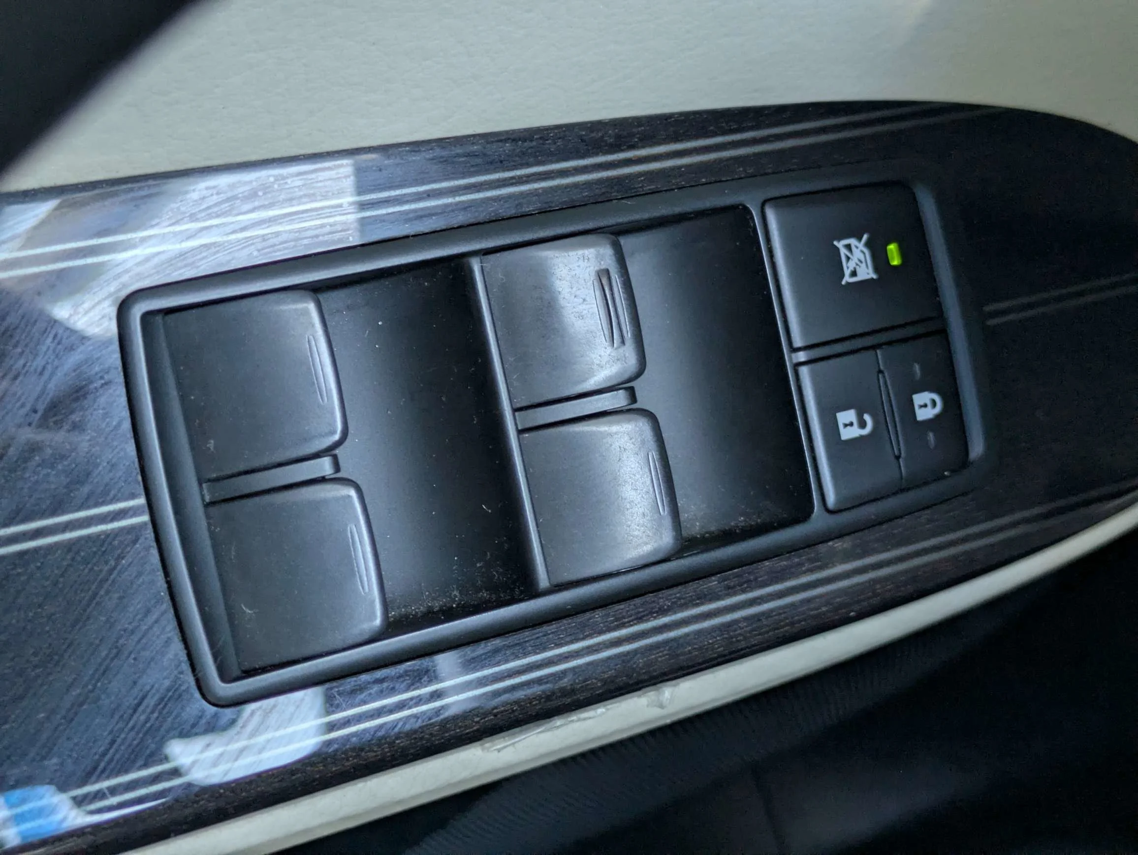 Used 2021 Black Onyx Lexus Premium Pkg w/Leather, Moonroof, Safety + System, & 3rd Row Seat image 22