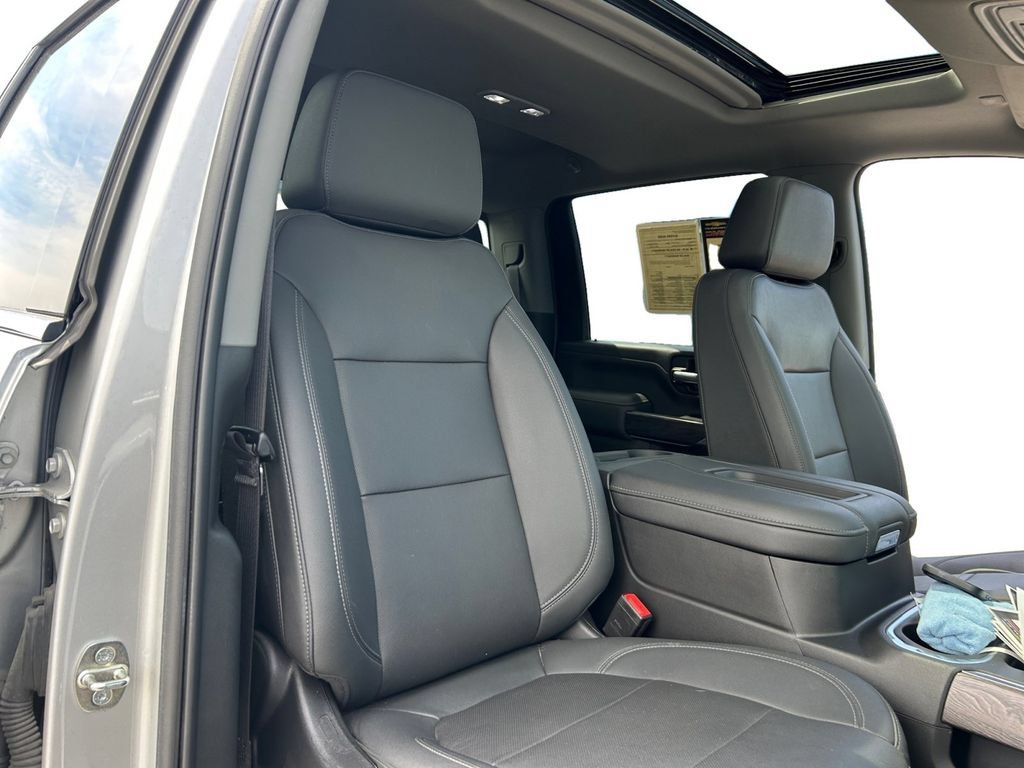 Used 2022 Silver Ice Metallic Chevrolet LTZ image 28