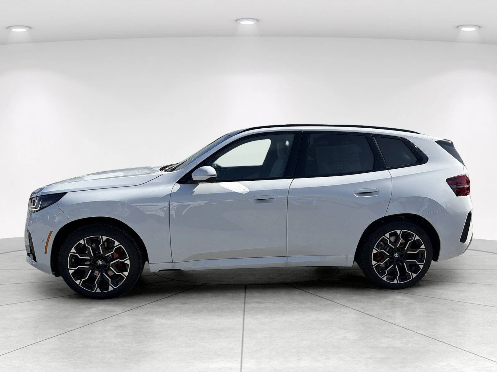 New 2026 Alpine White BMW 30 xDrive image 7