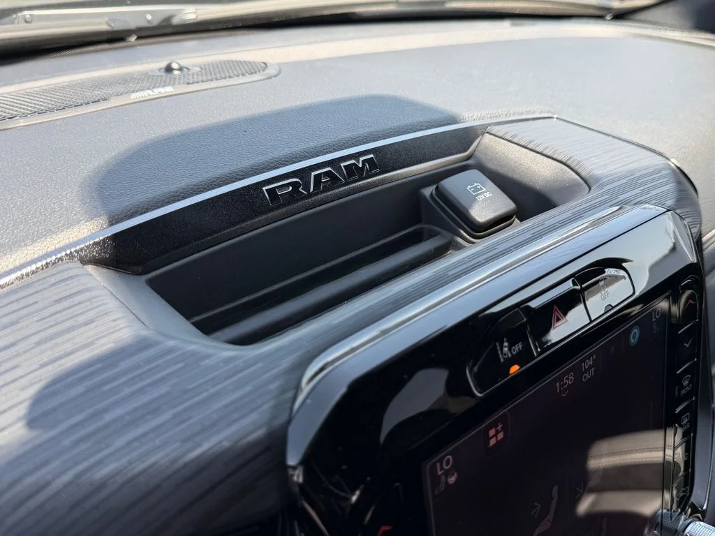 New 2026 Diamond Black Crystal Pearl-Coat Exterior Paint RAM RHO image 32