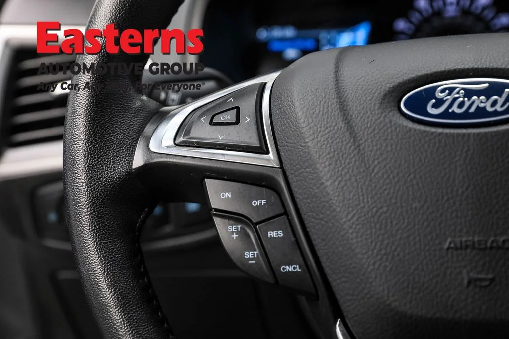 Used 2024 Gray Ford SEL image 15