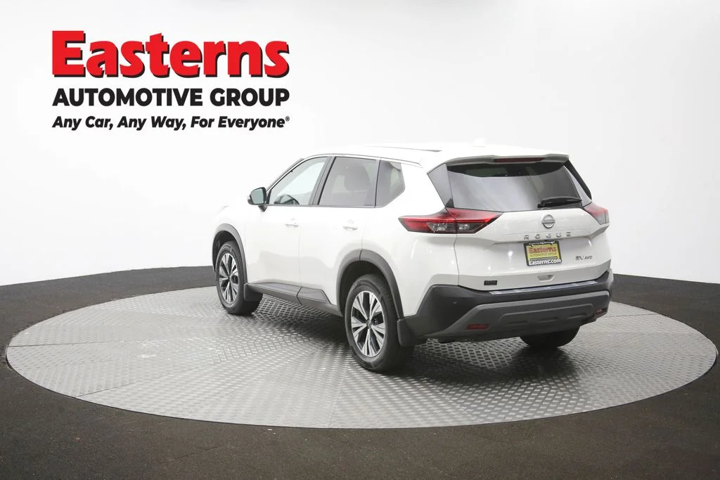 Used 2023 White Nissan SV image 64