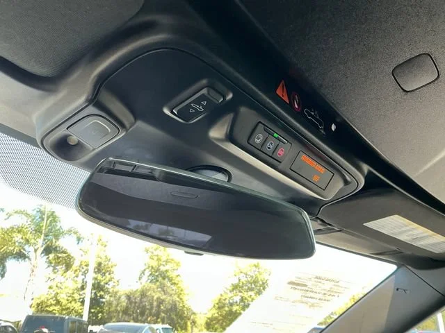 Used 2019 Silver Ice Metallic Chevrolet 1LT image 27