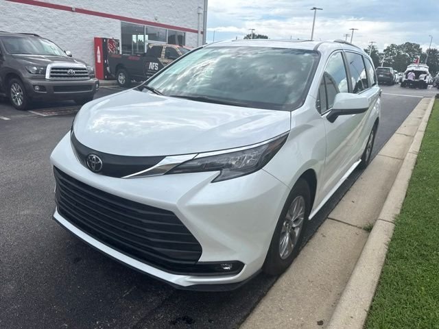 Used 2026 Beige Toyota XLE image 3