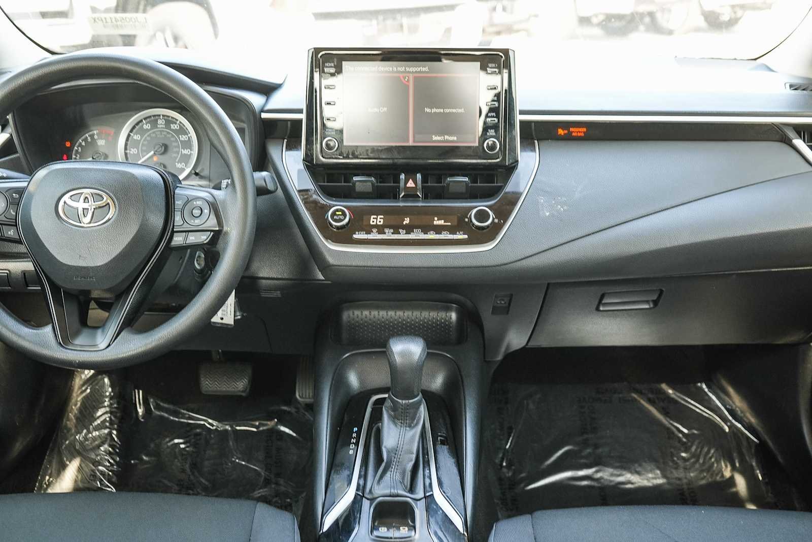 2020 Toyota Corolla LE - Photo 11