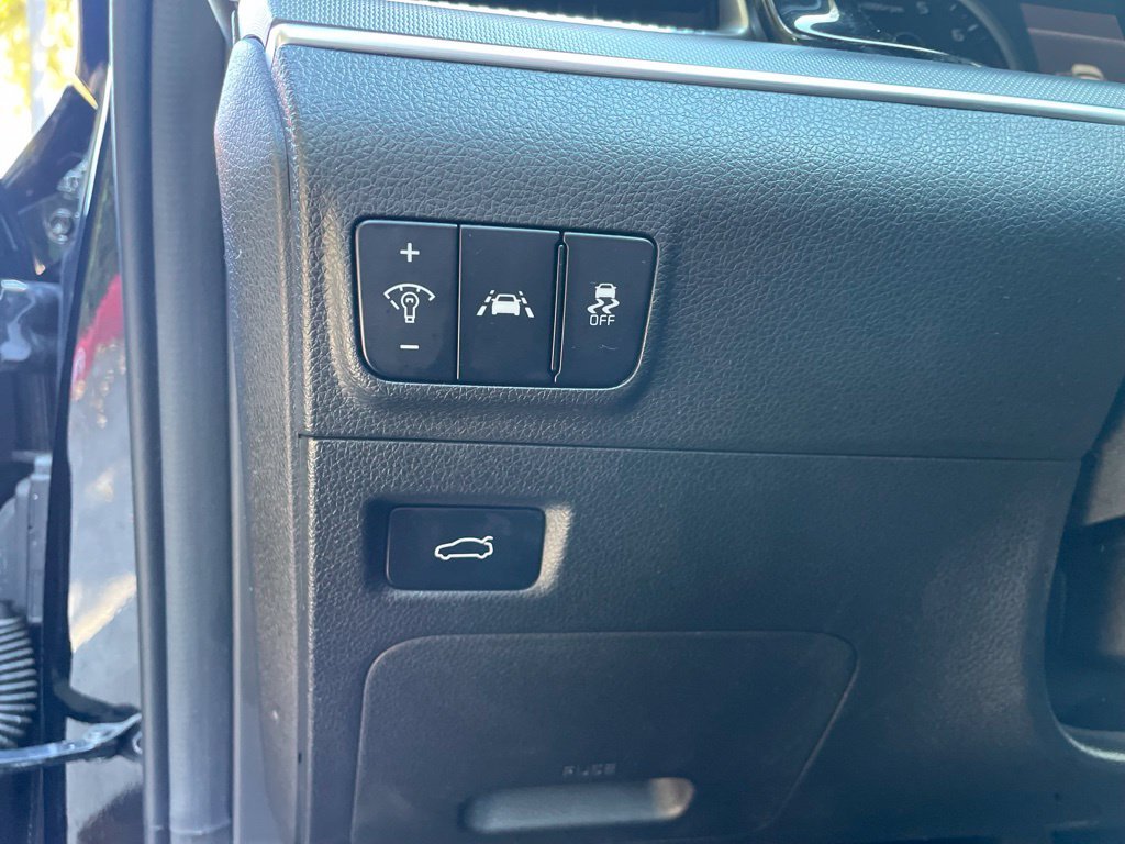 Used 2022 Ebony Black Kia GT-Line image 10