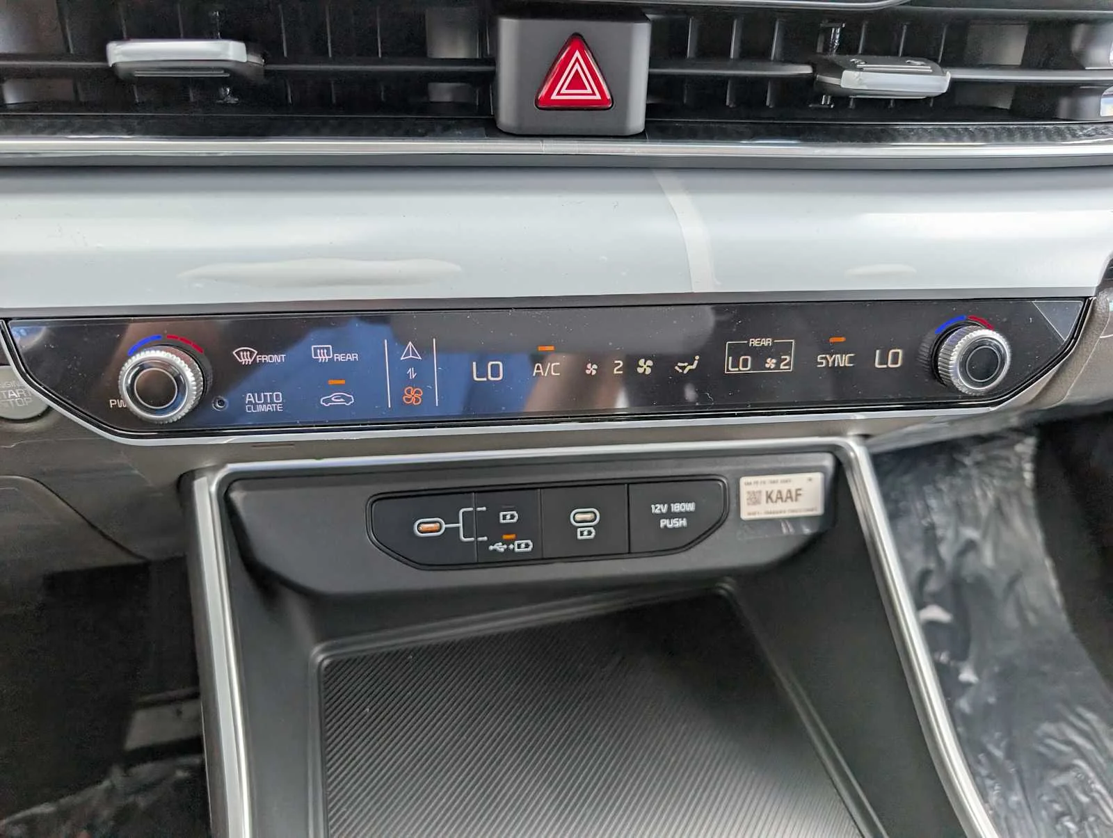 New 2027 Ceramic Silver Kia LXS image 28