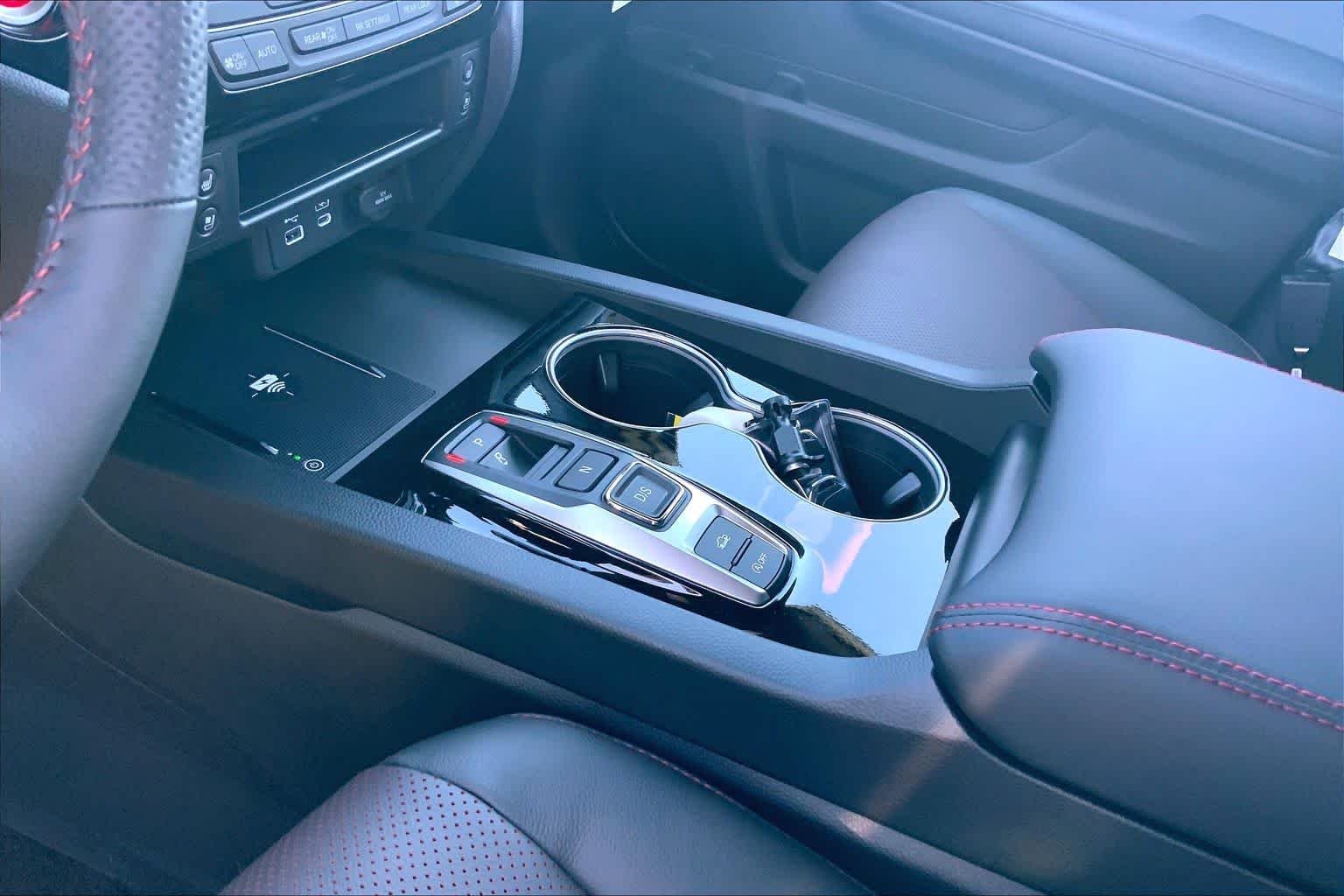 New 2026 Sonic Gray Pearl Honda Black Edition image 7