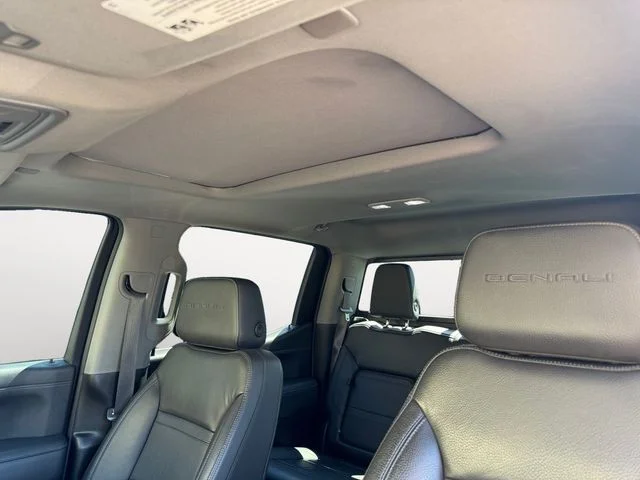 Used 2022 Black GMC Denali image 12