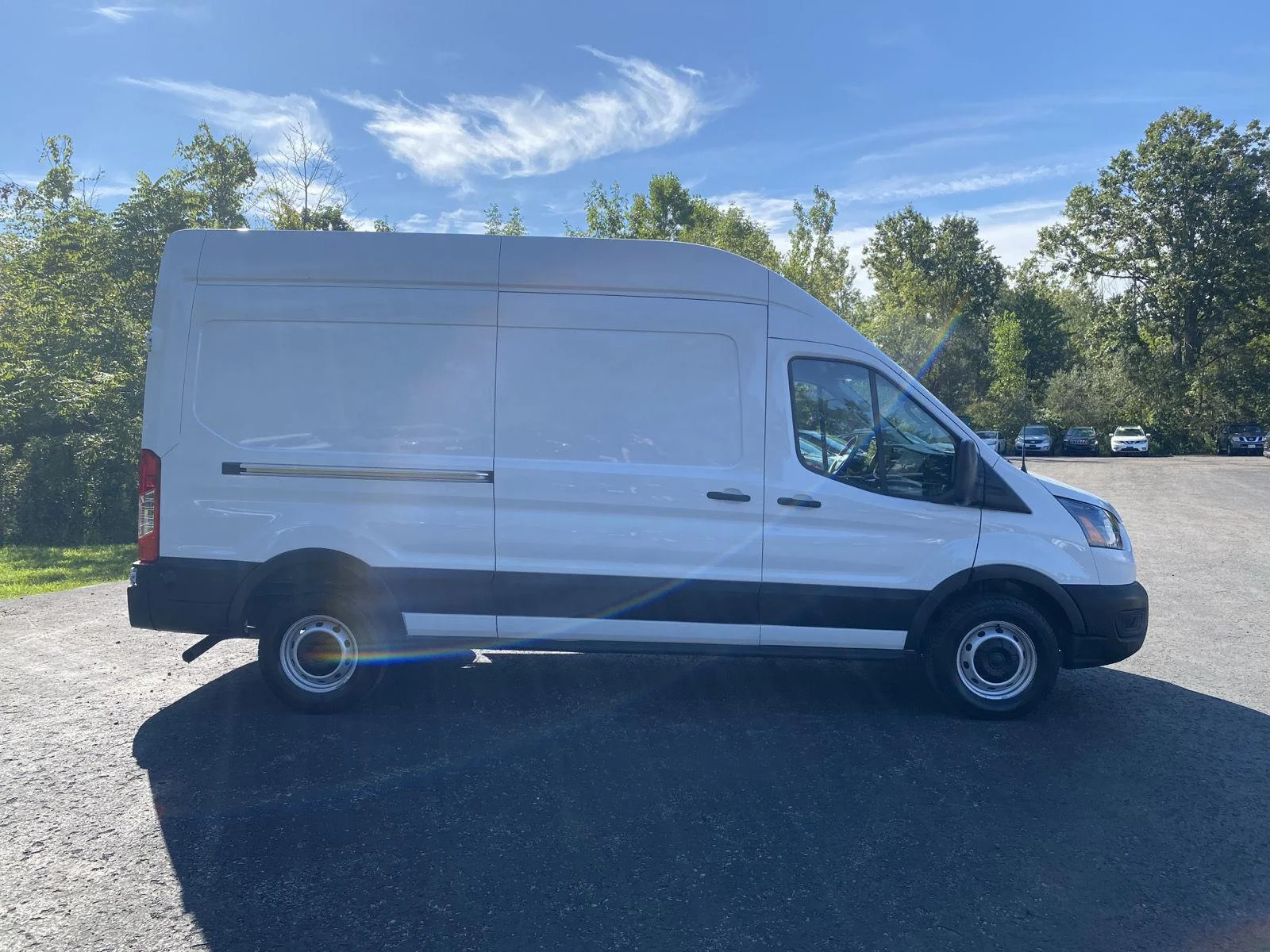 Used 2025 Oxford White Ford 250 image 4