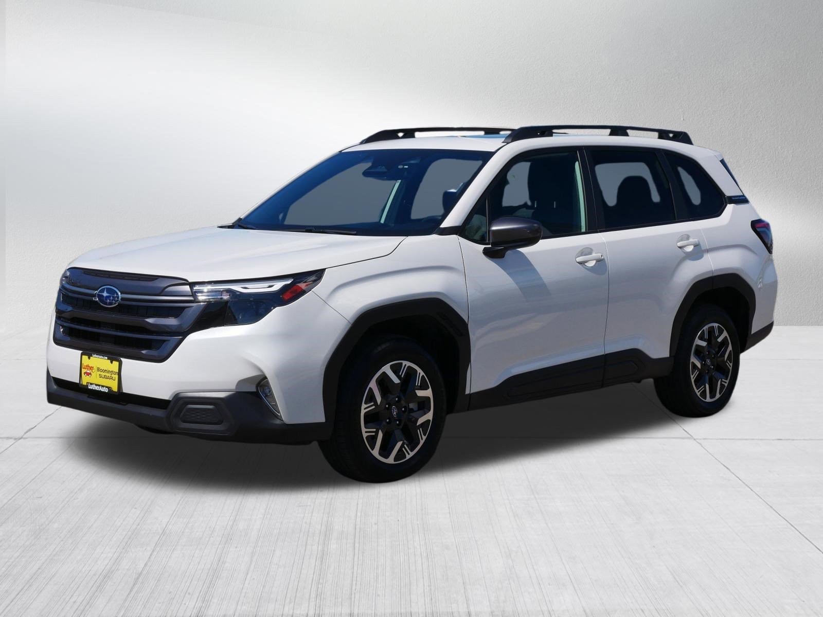 Used 2025 Crystal White Pearl Subaru Premium image 3