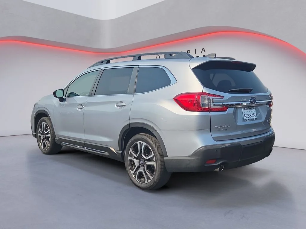 Used 2024 Silver Subaru Limited image 4