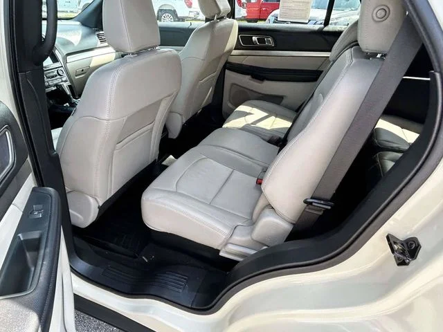 Certified Used 2018 Tan Ford XLT image 12