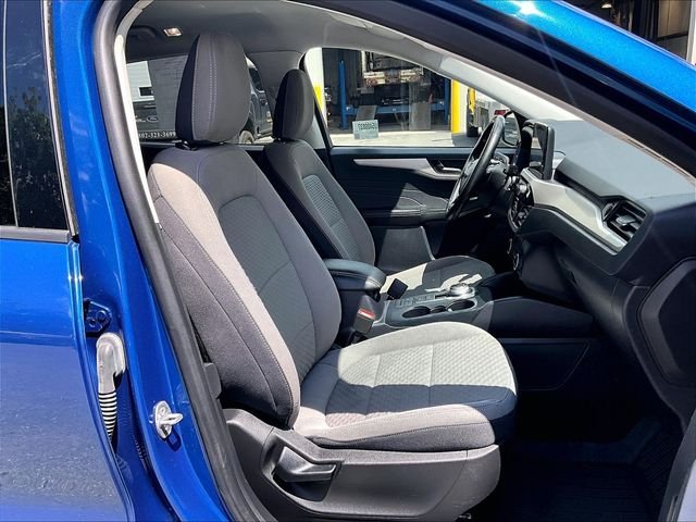 Used 2022 Blue Ford SE image 7