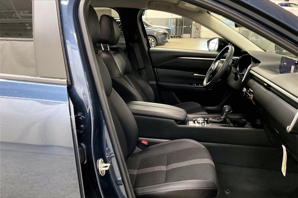 2025 MAZDA CX-50 - Image 5