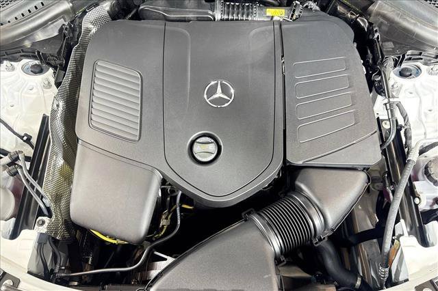 New 2026 Polar White Mercedes-Benz GLC 300 image 58