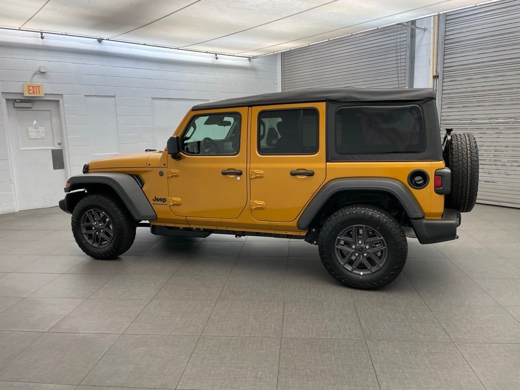 New 2026 Goldilocks Exterior Paint Jeep Sport S image 5