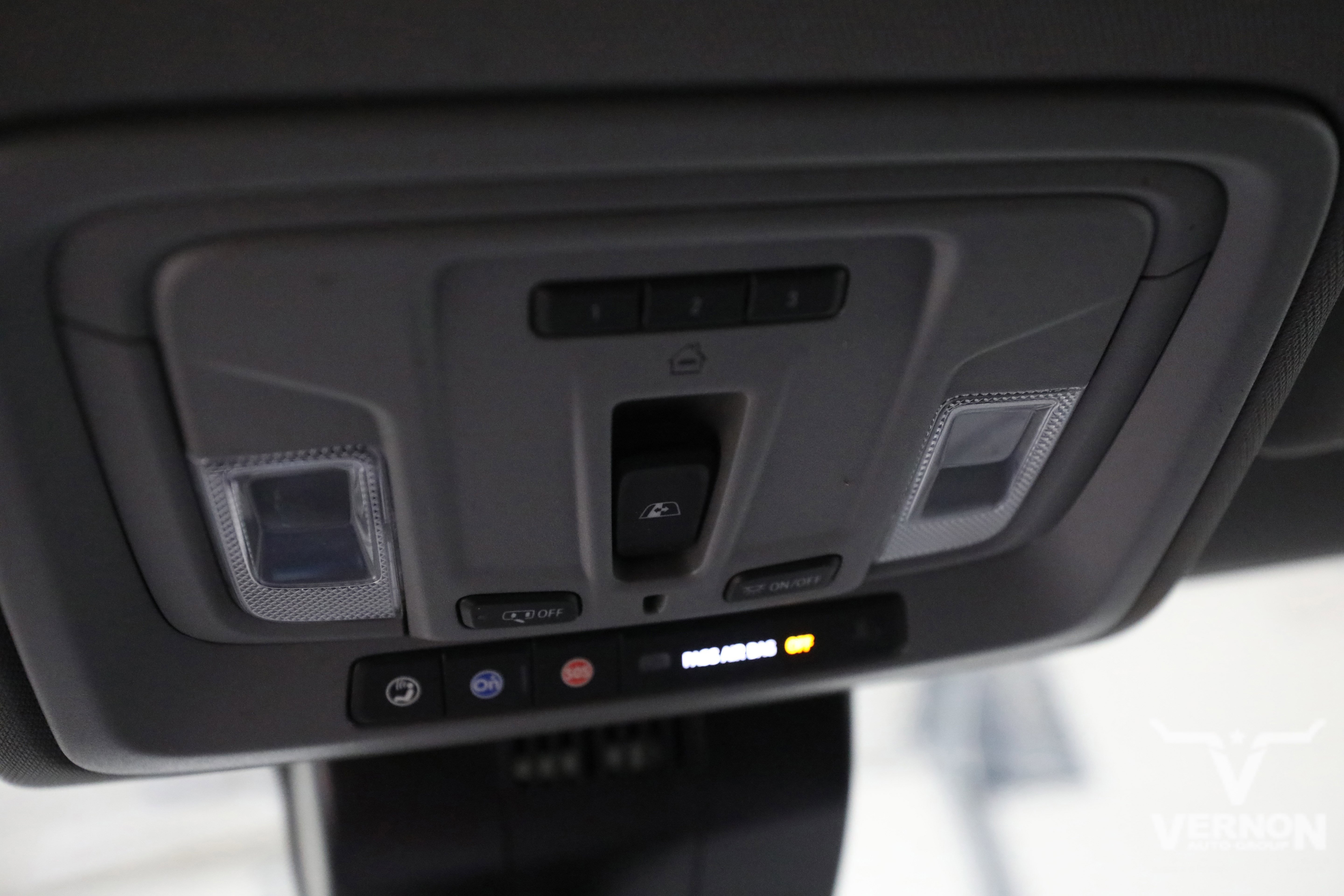 Used 2023 Black Chevrolet Y image 30