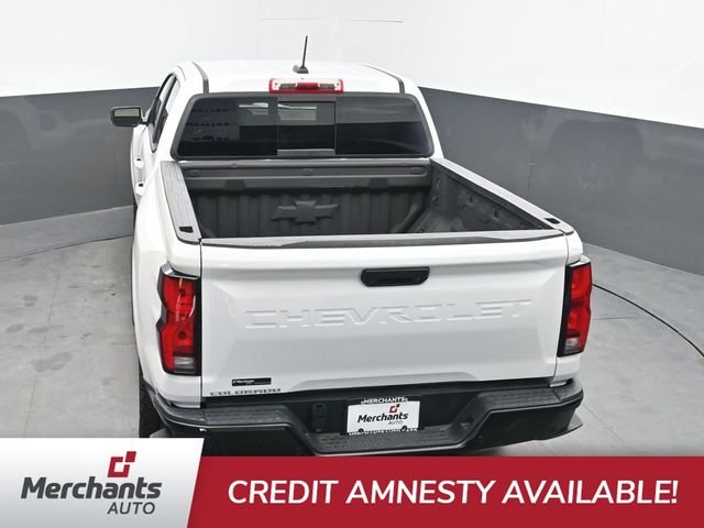 Used 2025 White Chevrolet Z71 image 27