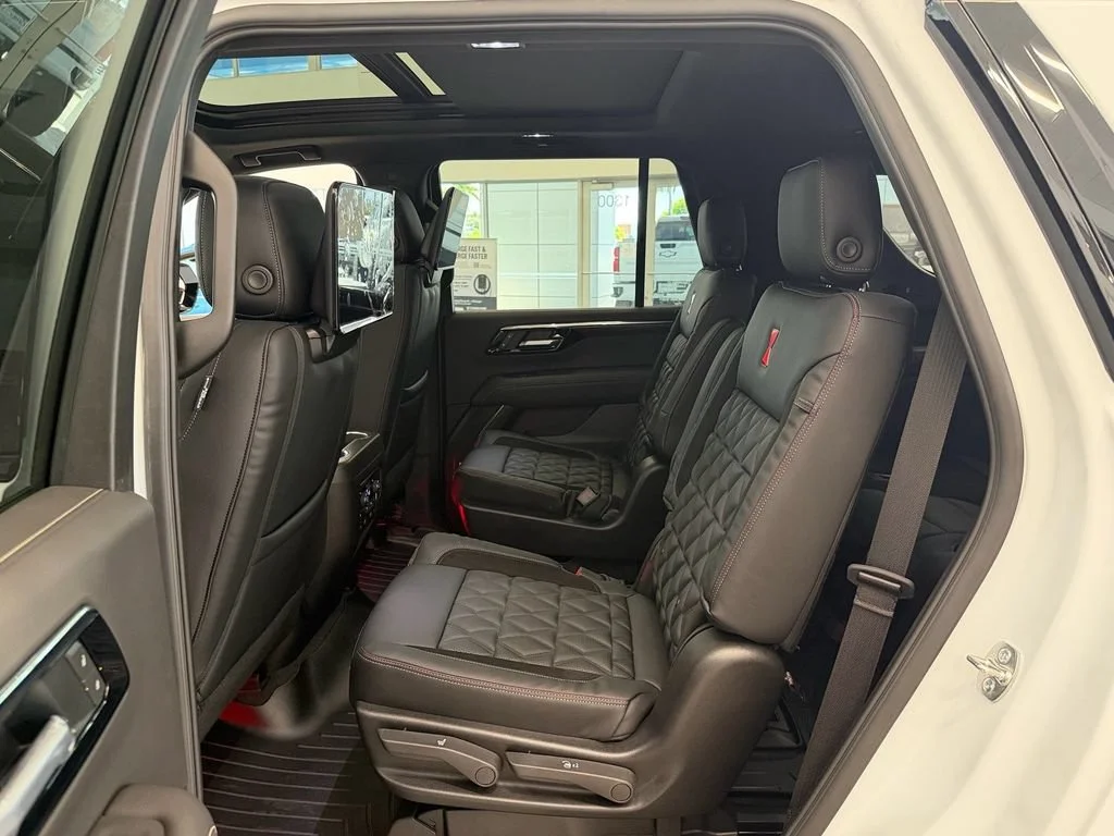 2026 Chevrolet Tahoe Premier - Photo 10