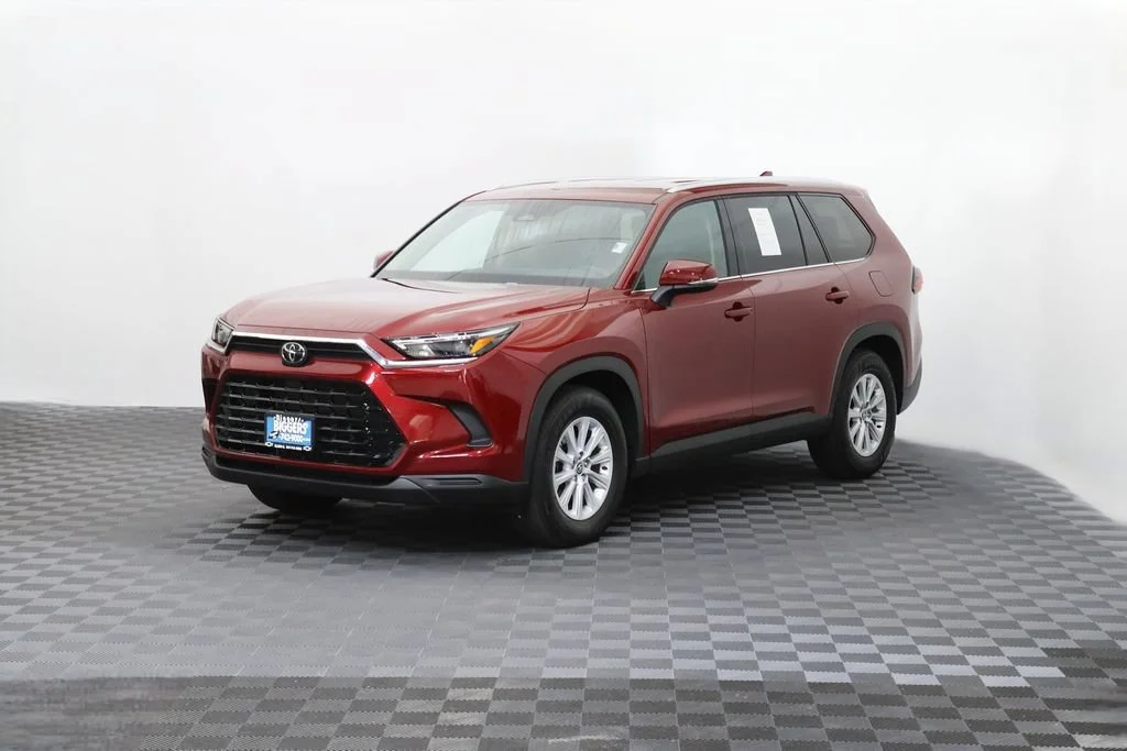 Certified Used 2026 Red Toyota XLE image 3