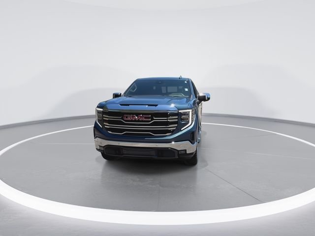Used 2024 Blue GMC SLT image 3