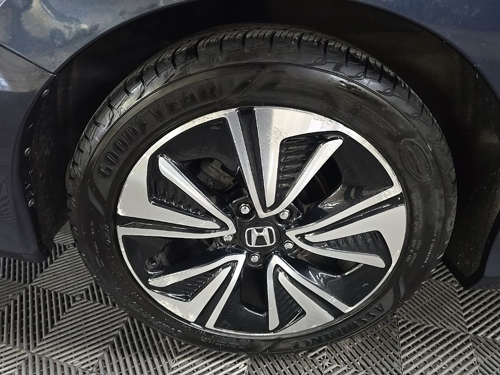Used 2016  Honda EX-T image 14