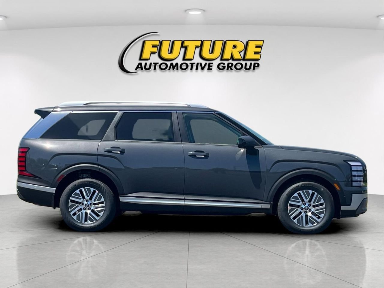 New 2026 Gray Hyundai SEL Premium 8P image 2