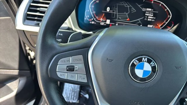 Used 2024 Black BMW xDrive30i image 23
