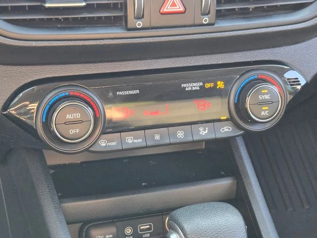 Used 2019 Blue Kia LXS image 28