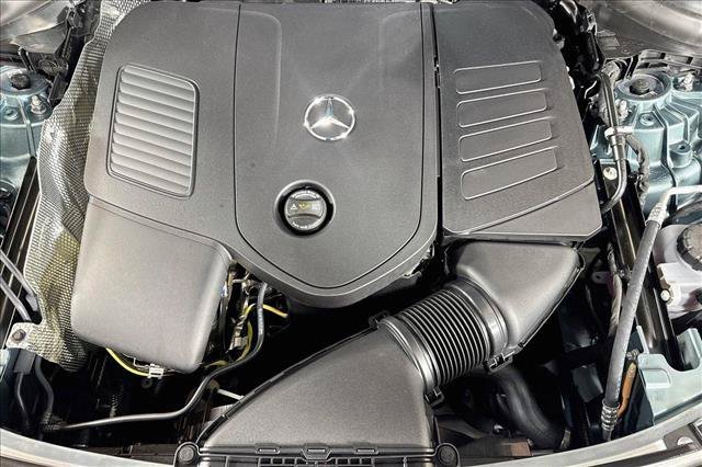 New 2026 Verde Silver Metallic Mercedes-Benz GLC 300 image 58