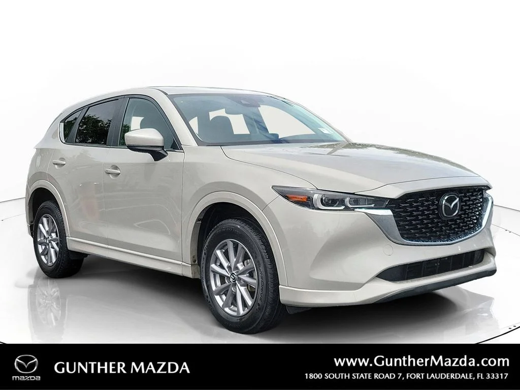 2024 Mazda CX-5 S Preferred package Auto AWD's photo
