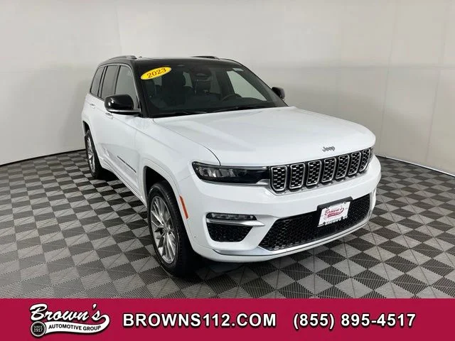 Used 2023 White Jeep Summit image 1
