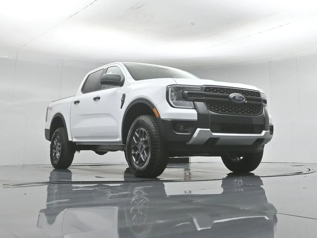 New 2026 Oxford White Ford XLT image 43