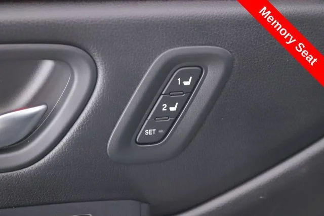 Used 2025 White Honda Black Edition image 20