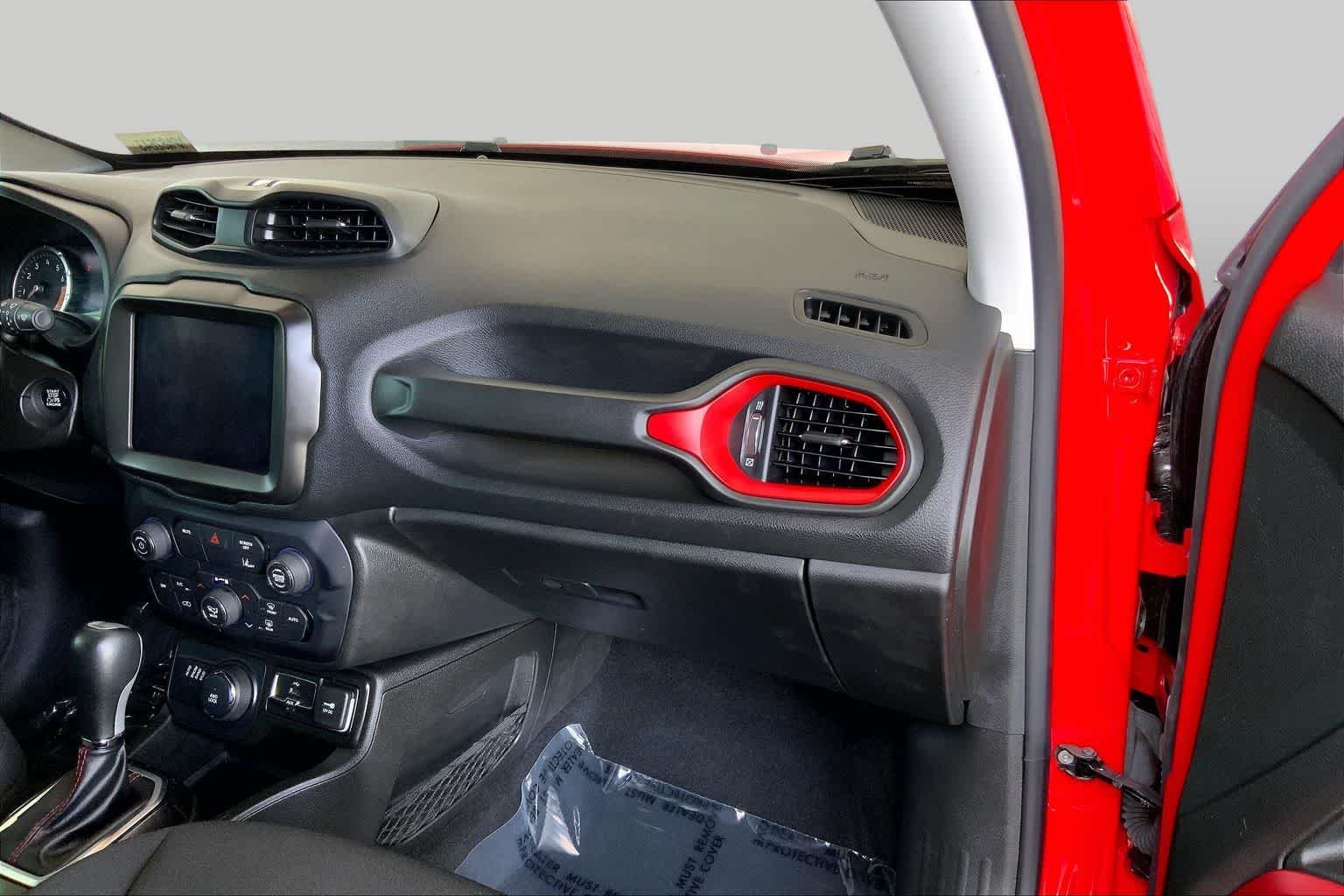 Used 2022 Colorado Red Clearcoat Jeep (RED) Edition image 19