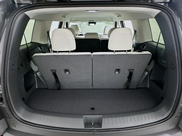 New 2026 Hyundai SANTA FE SE