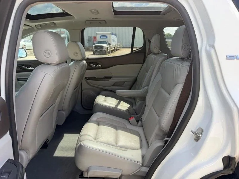Used 2018 SUMMIT WHITE GMC SLT image 9