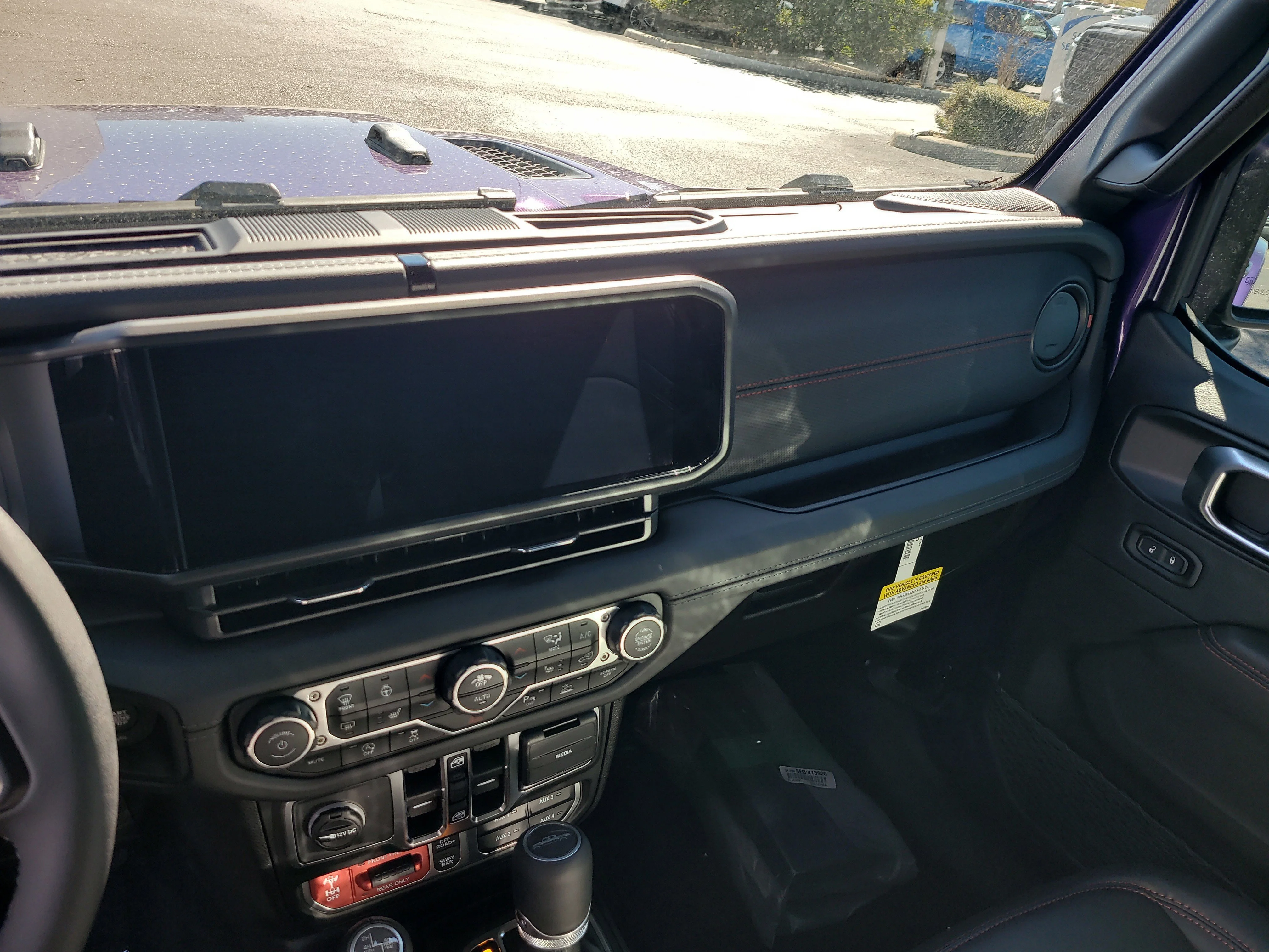 New 2026 Reign Jeep Rubicon X image 16