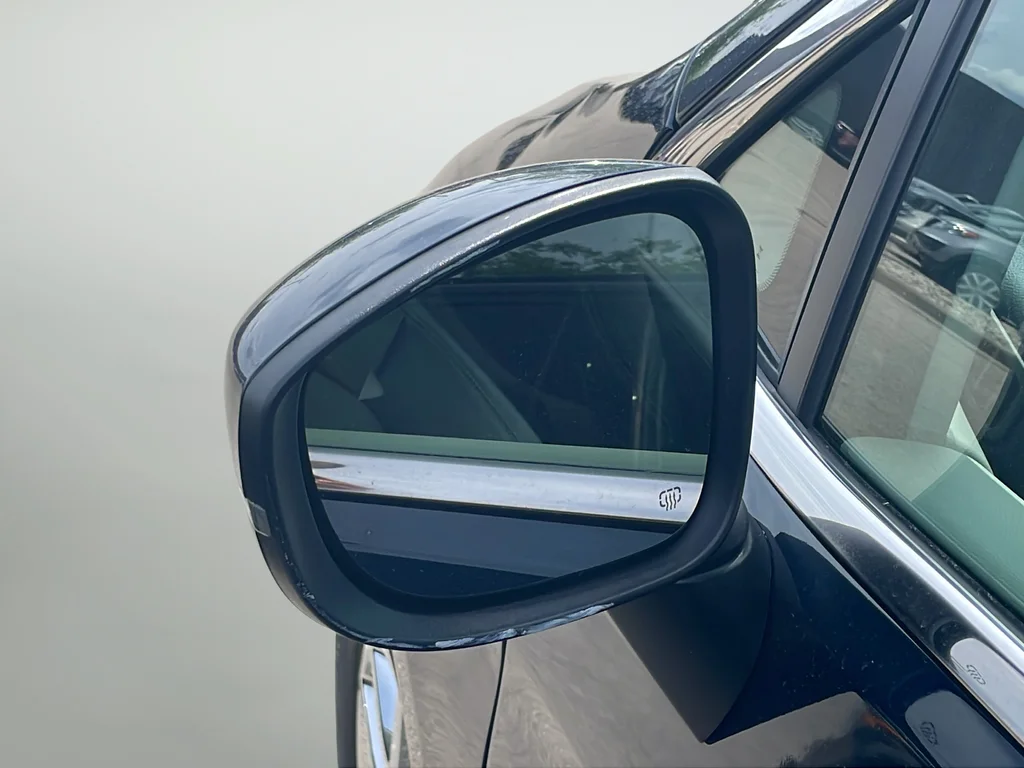 Used 2023 Blue Chrysler Touring L image 37