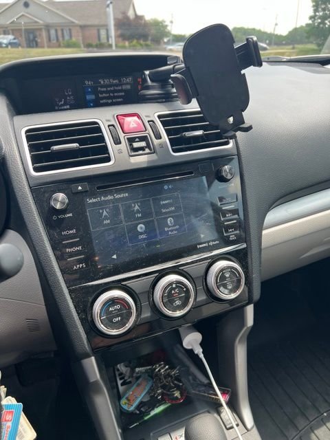 Used 2018 Gray Subaru 2.5i Premium image 6