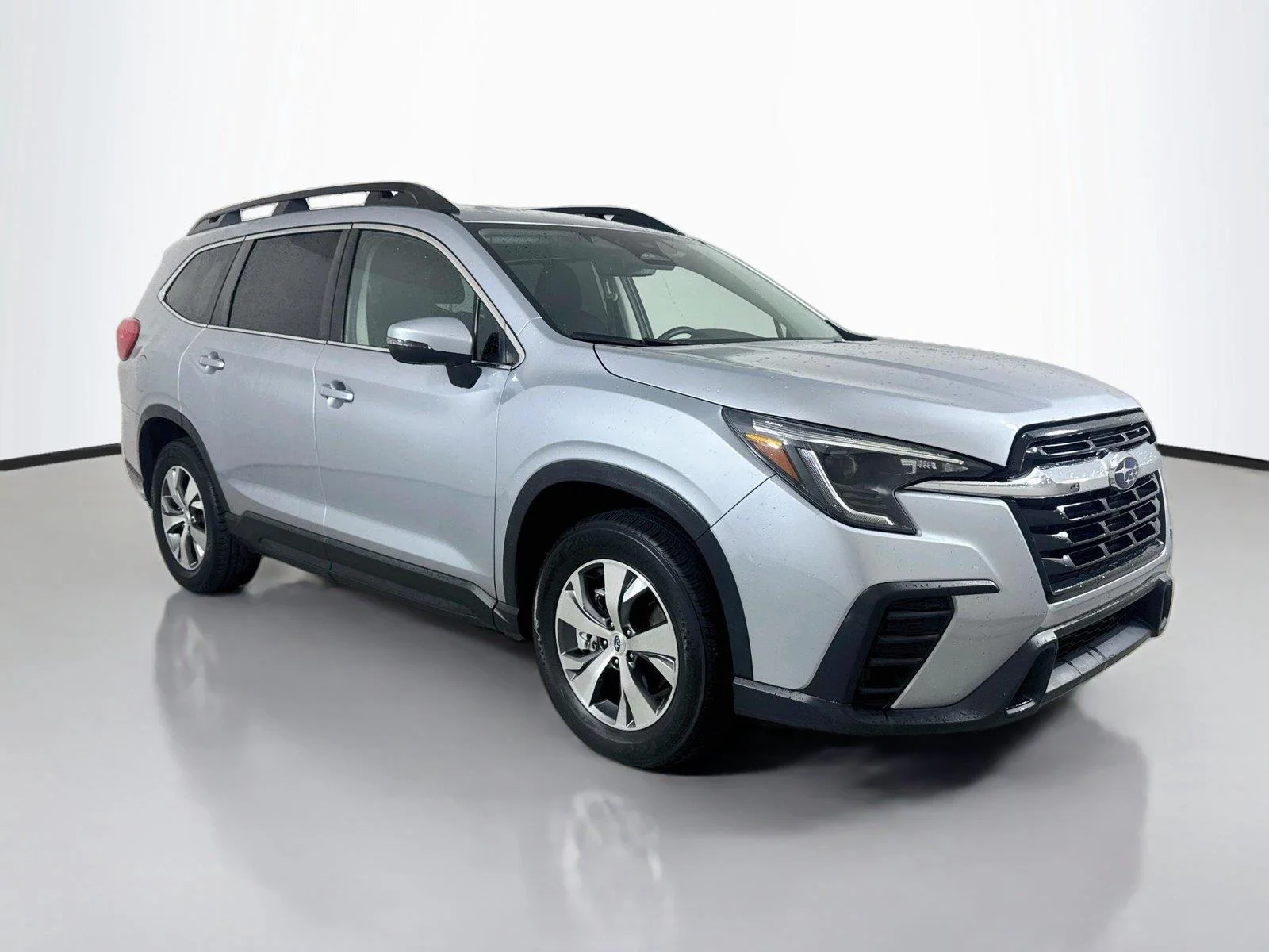 Certified Used 2023 Ice Silver Metallic Subaru Premium image 6