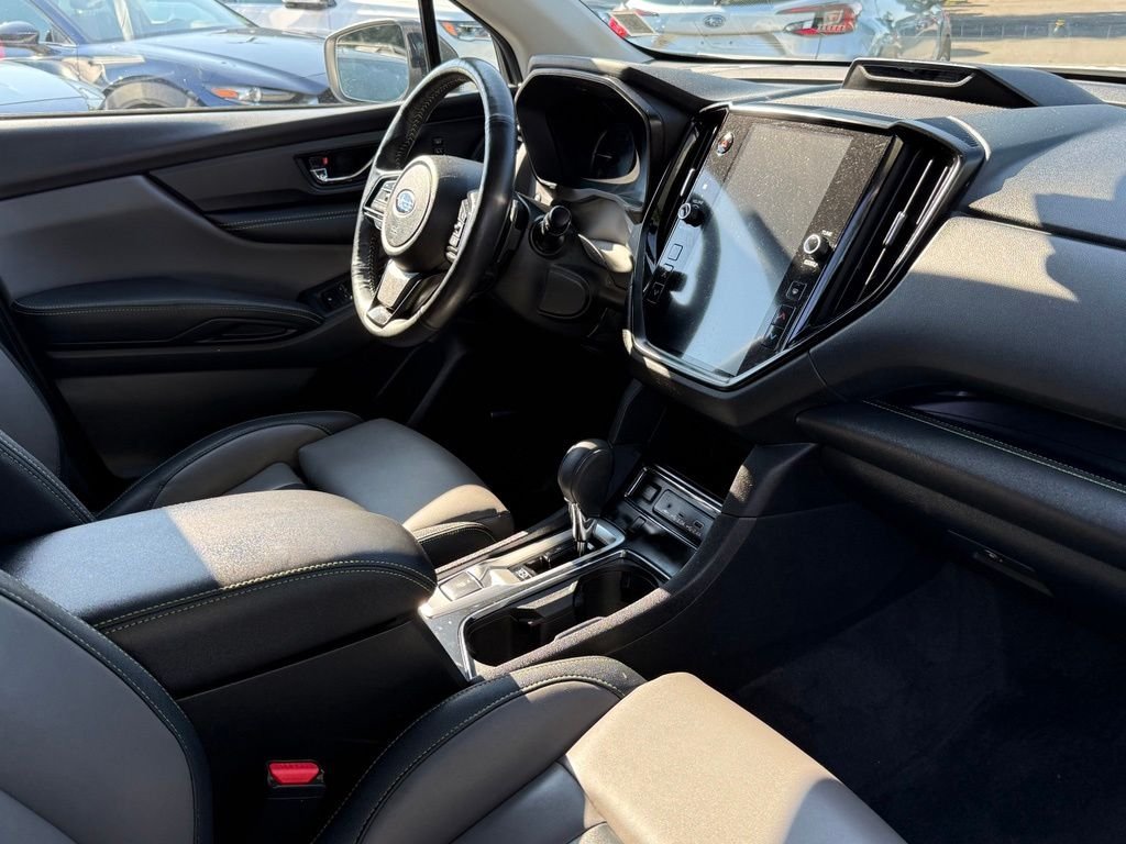Used 2023 White Subaru Onyx Edition image 35
