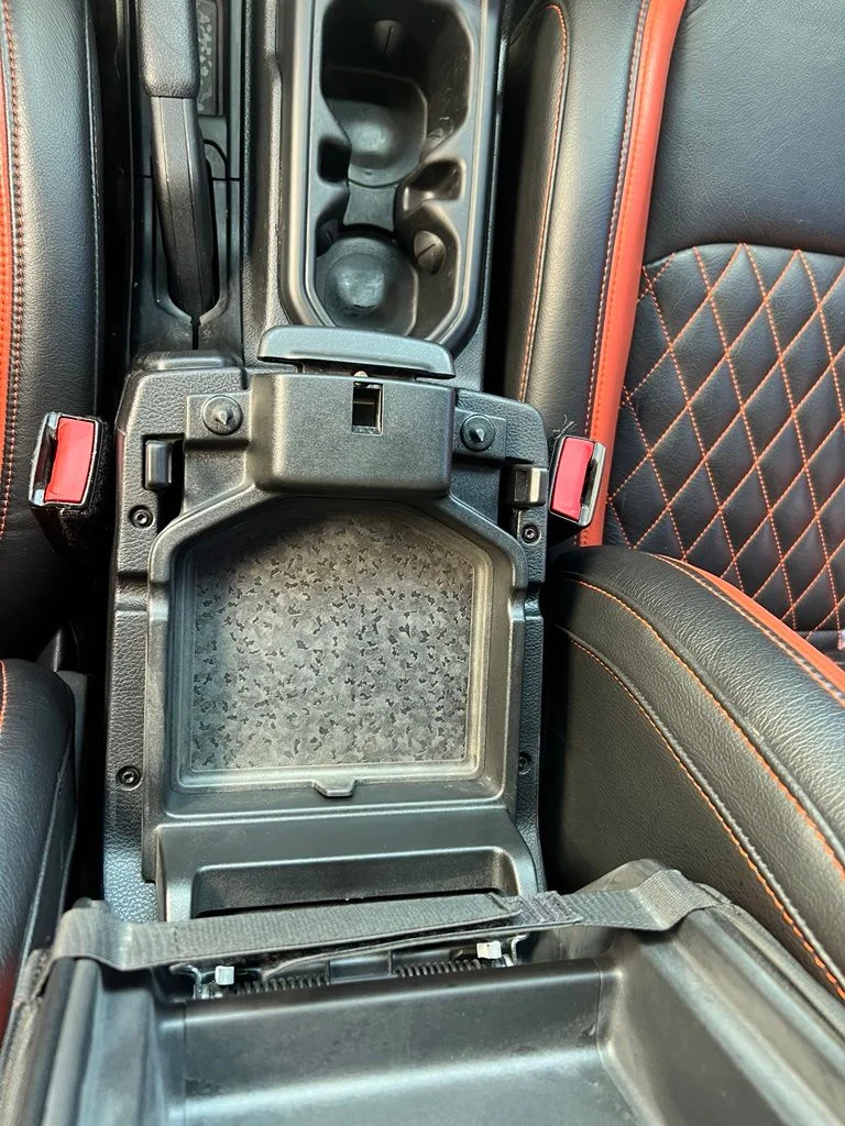 Used 2021 Sting Gray Clearcoat Jeep Mojave image 18